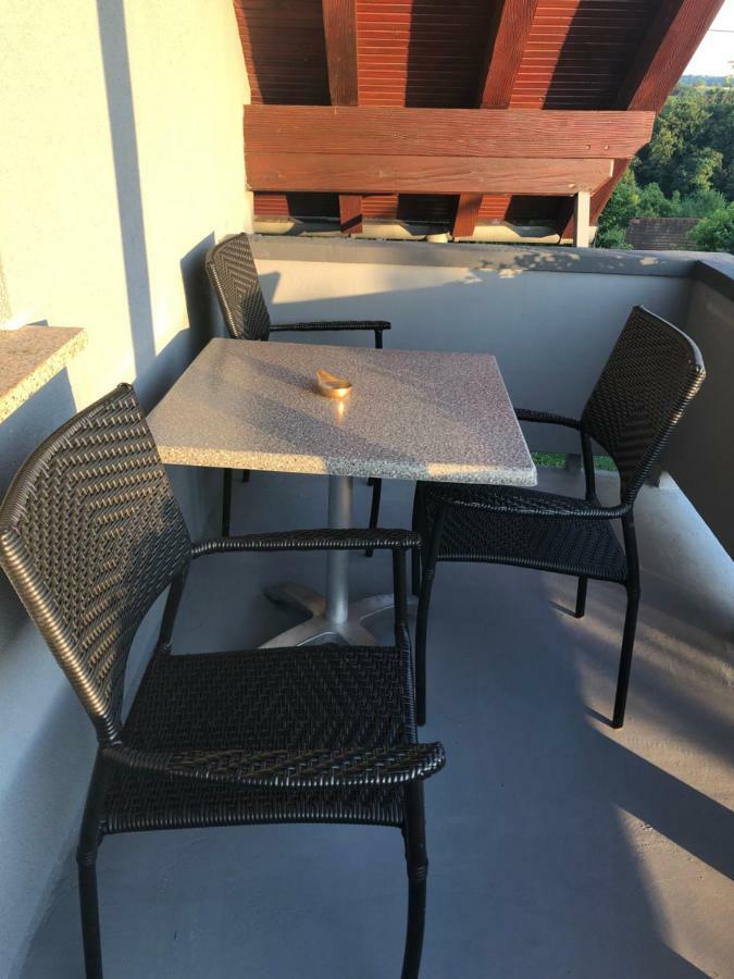 Apartman I Soba Hadela 圣马丁娜穆里 外观 照片